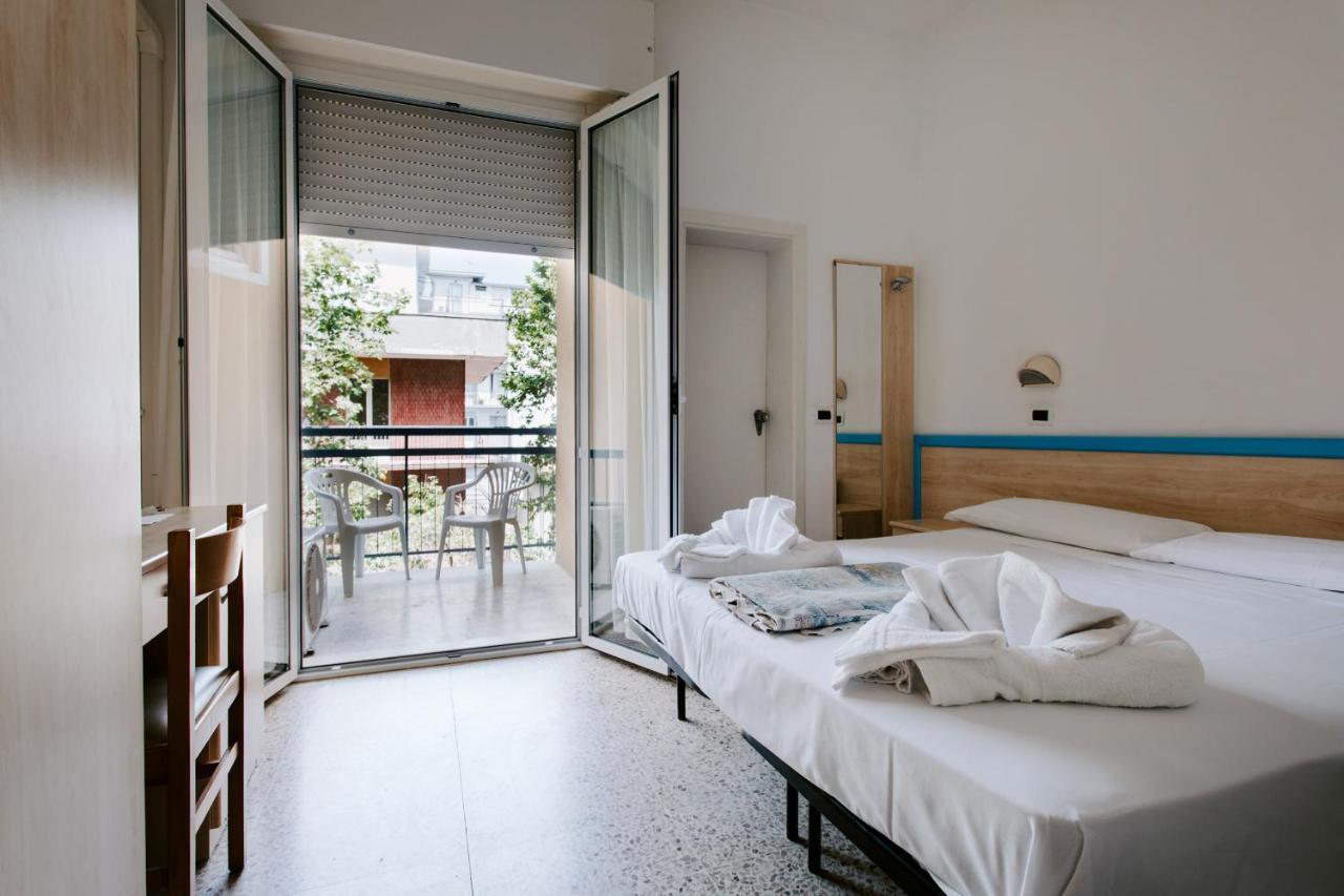 Hotel Edward Bellaria-Igea Marina Exterior foto
